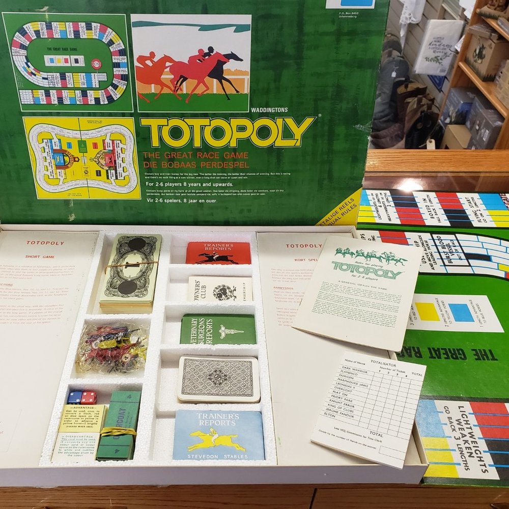 1972 Waddingtons (Leeds England) Totopoly * rare find Boardgame